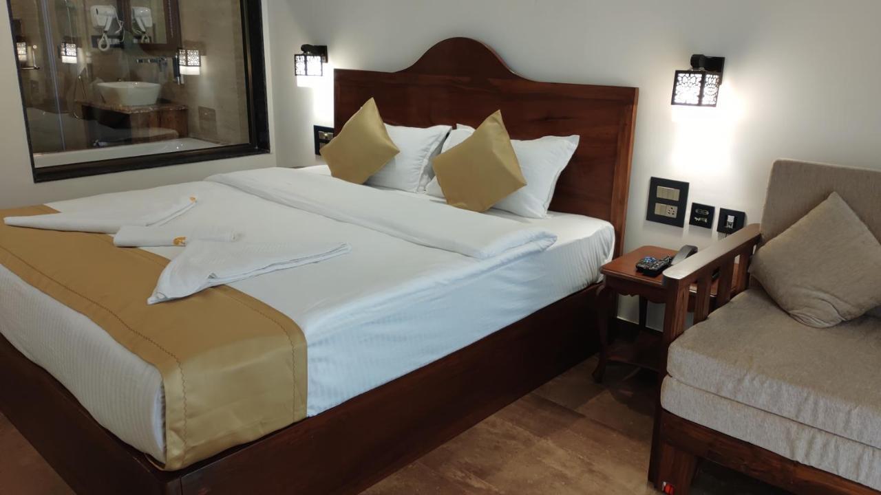 Altrude By The Sea Hotel Candolim Exterior photo
