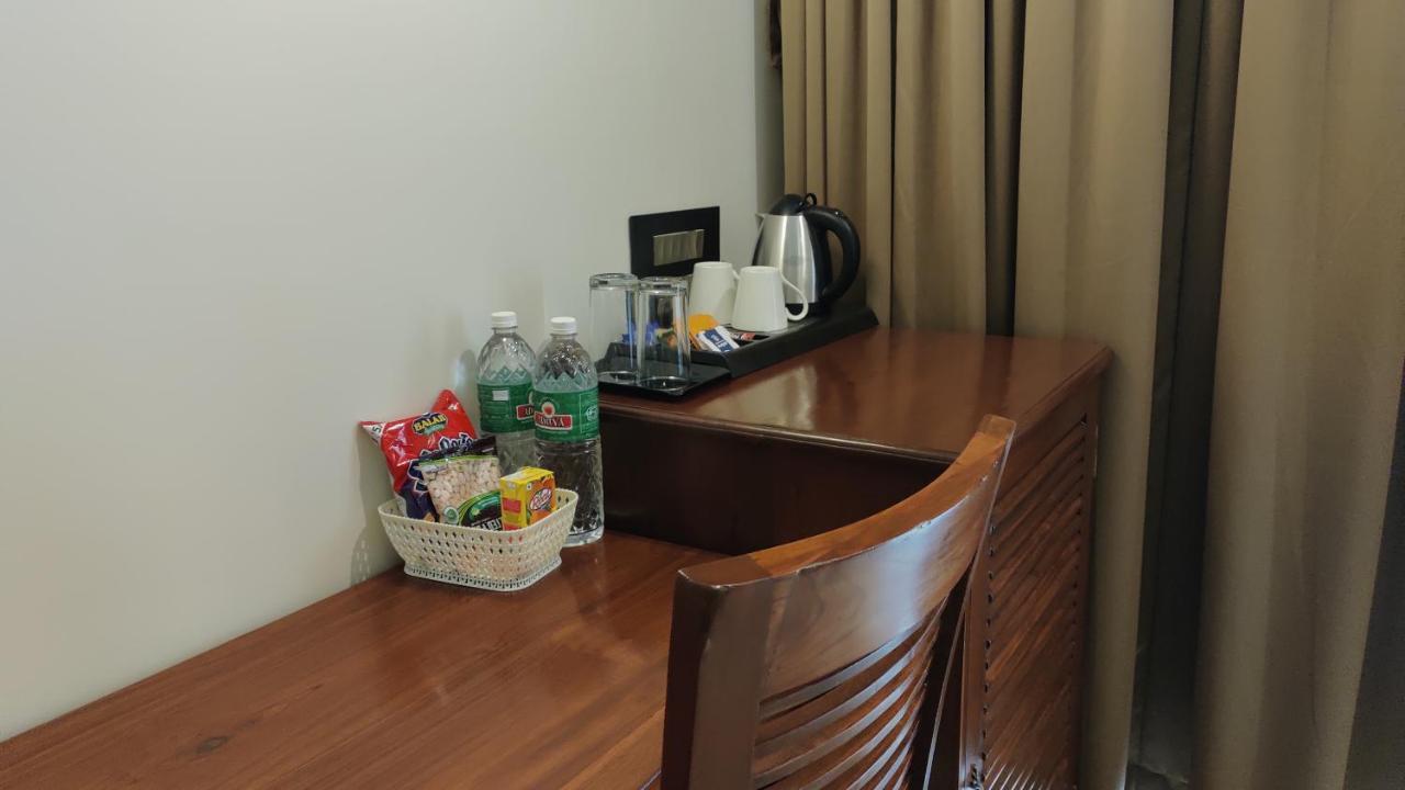 Altrude By The Sea Hotel Candolim Exterior photo